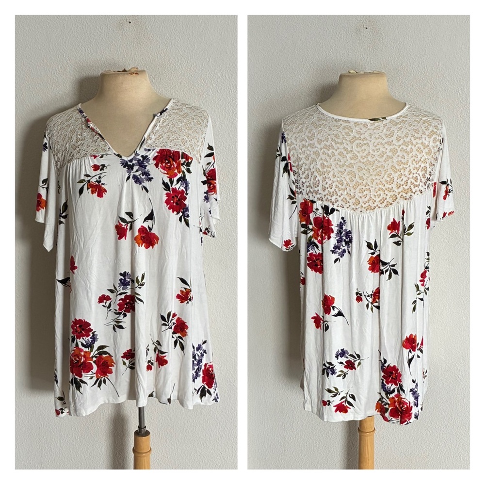 Torrid white floral top